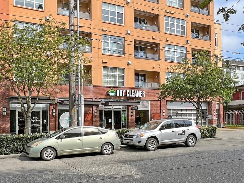 More Photos Of 414 NE 70th St, Seattle Apartments For Sale
