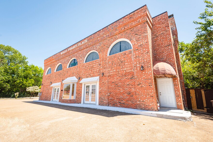 More Photos Of 9638 Greenville Ave, Dallas Office For Lease