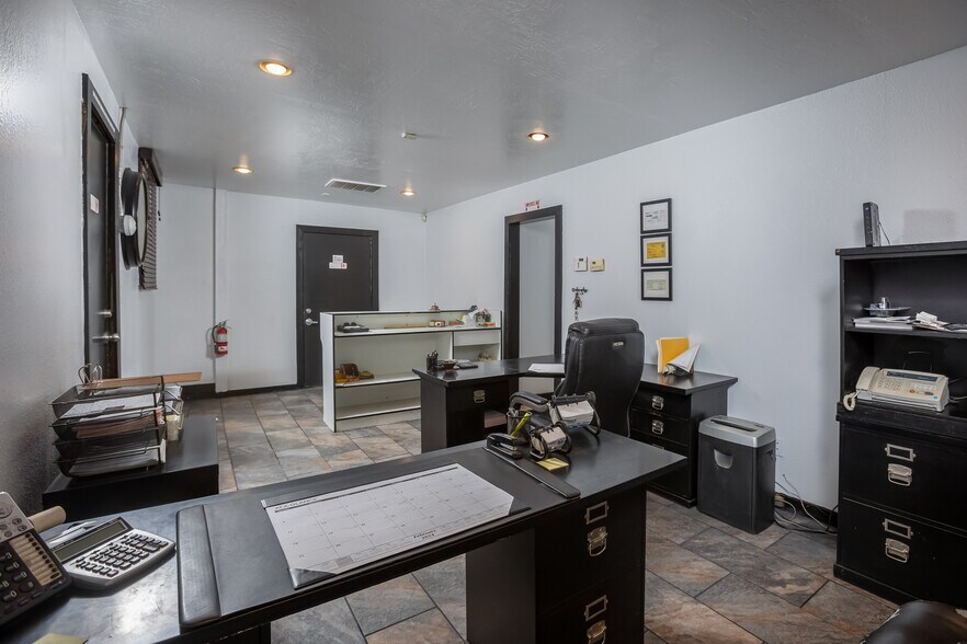 More Photos Of 17635 Arrow Blvd, Fontana Service For Sale