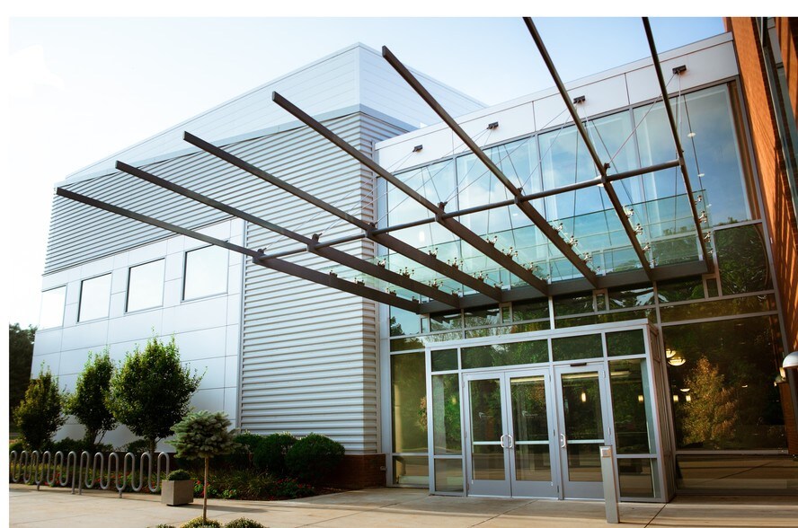 More Photos Of 850 Cranberry Woods Dr, Cranberry Township Schools For Lease