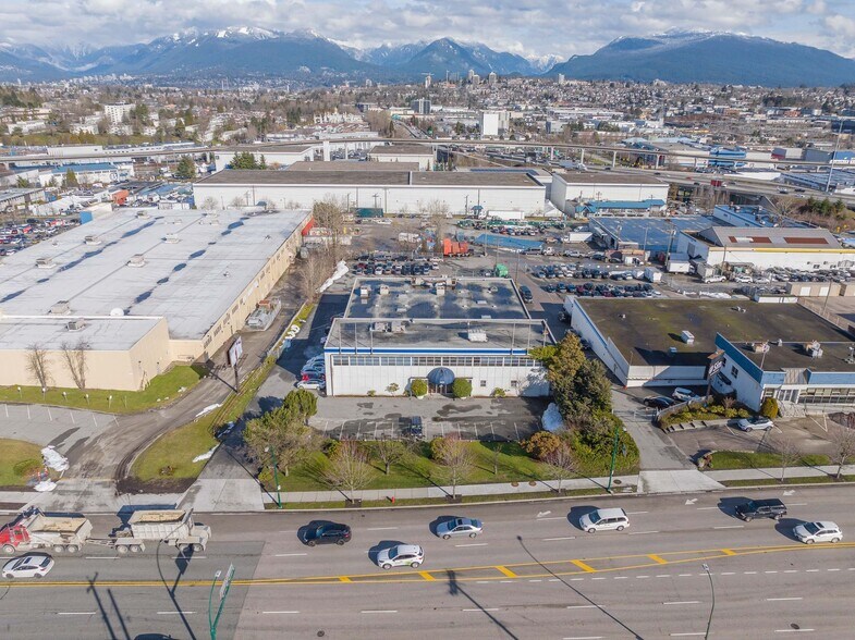 More Photos Of 3605 Grandview Hwy, Vancouver Warehouse For Lease