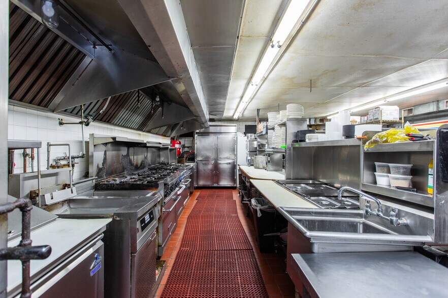 More Photos Of 126 Mariaville Rd, Schenectady General Retail For Sale