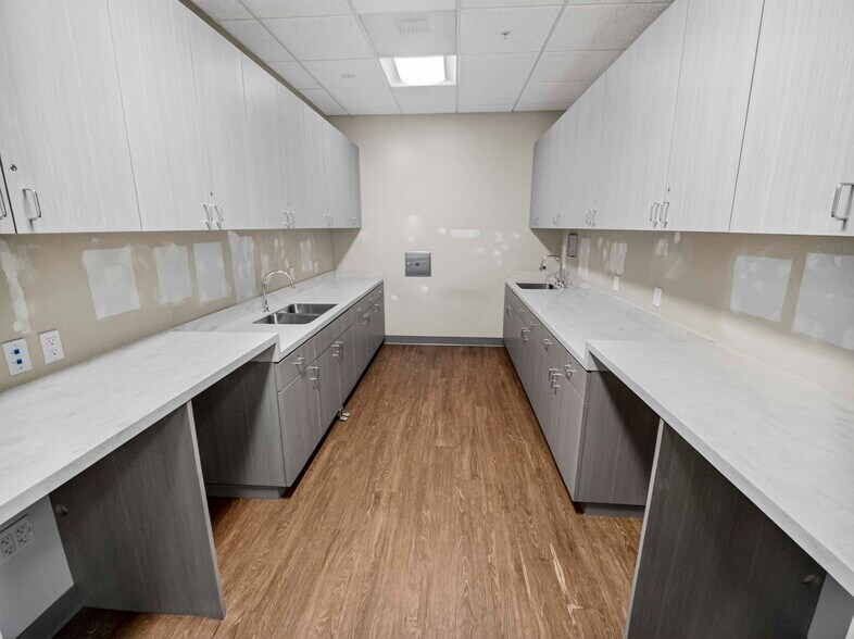More Photos Of 1081 Long Beach Blvd, Long Beach Apartments For Lease