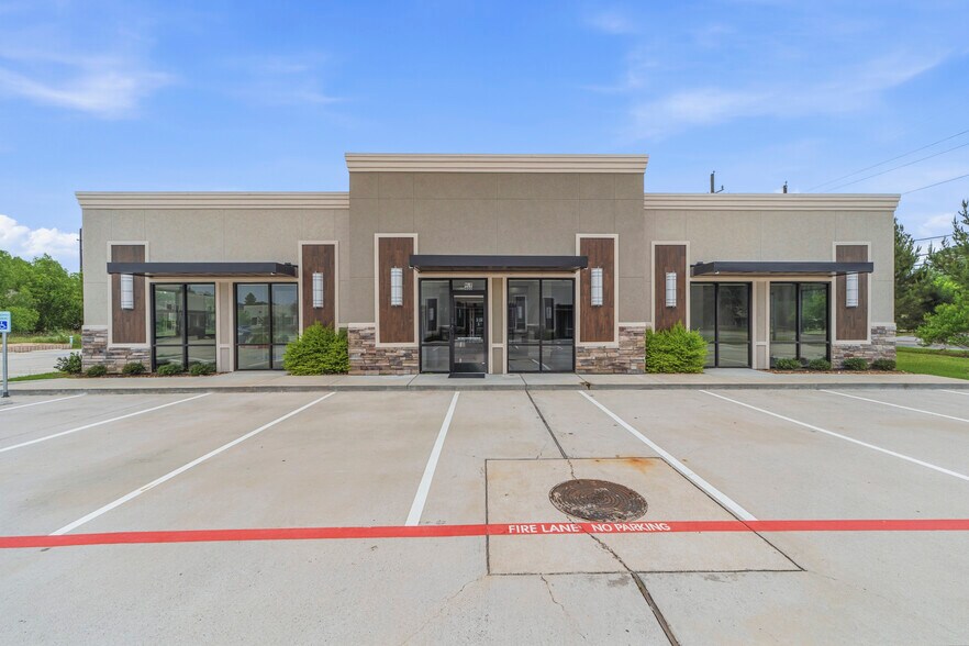 More Photos Of 28809 Hardin Store Rd, Magnolia Office For Lease