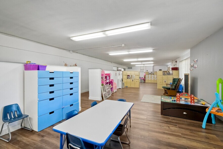 More Photos Of 855 Barham Dr, San Marcos Religious Facility For Lease