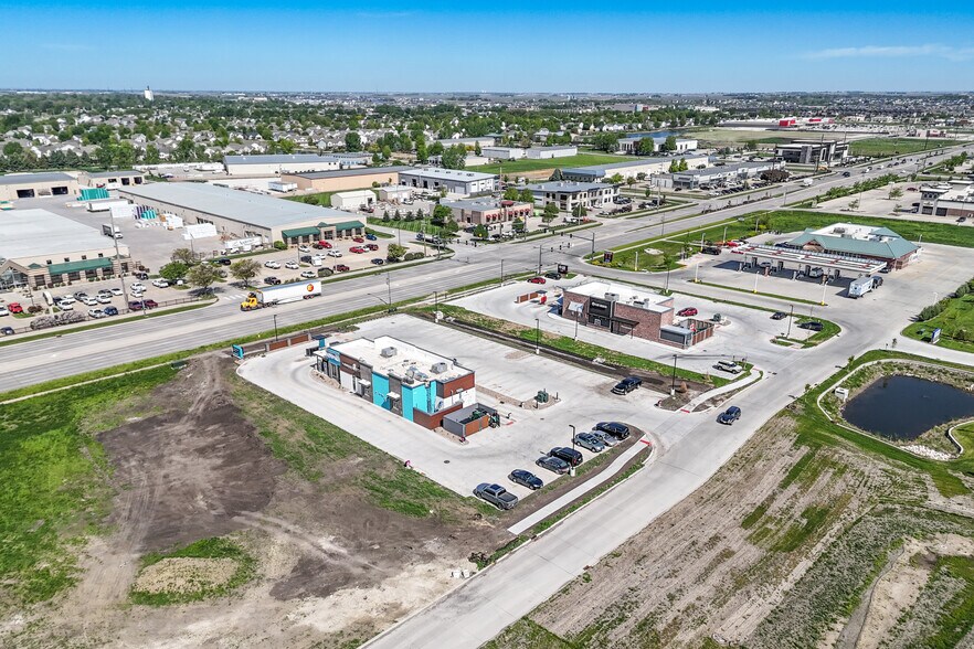 More Photos Of 1005 Alice's Rd, Waukee Fast Food For Sale