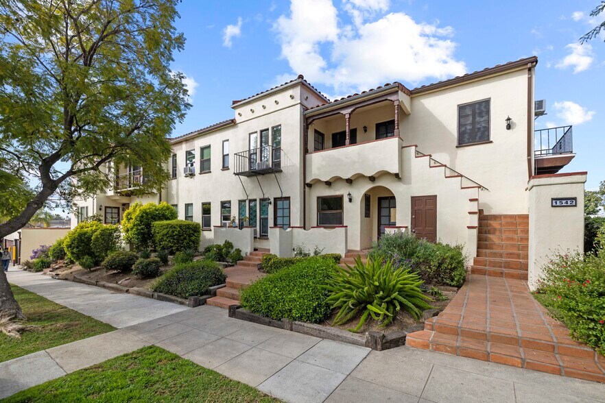 More Photos Of 1542 E Broadway, Glendale Apartments For Sale