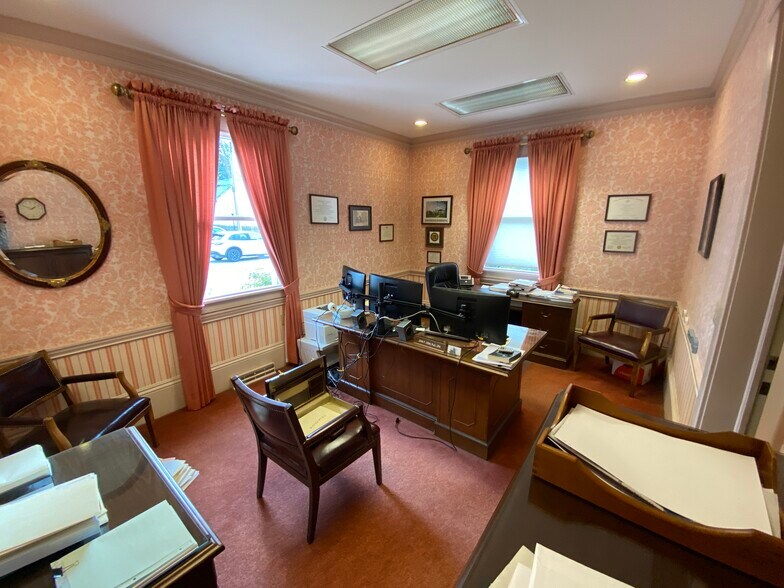 More Photos Of 505 N Market St, Wooster Office For Lease