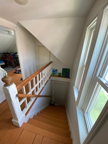 More Photos Of 1029 Lancaster Ave, Berwyn Apartments For Lease