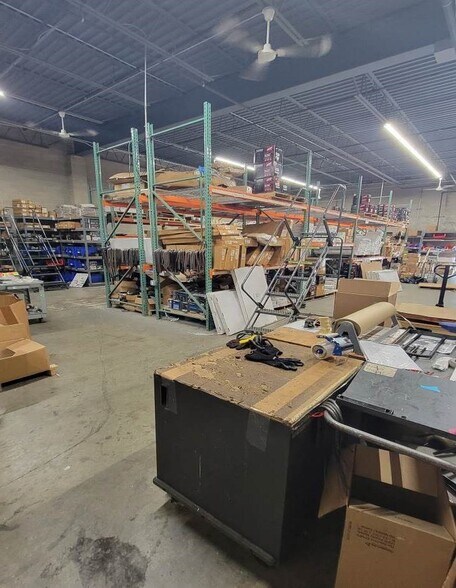 More Photos Of 85 Air Park Dr, Ronkonkoma Warehouse For Sale