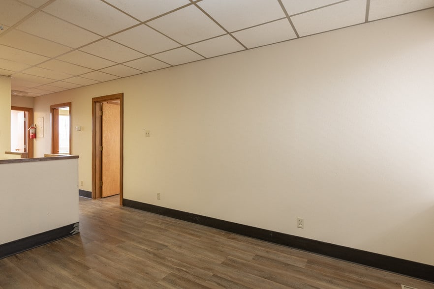 More Photos Of 5 Briercroft Office Park, Lubbock Office For Sale