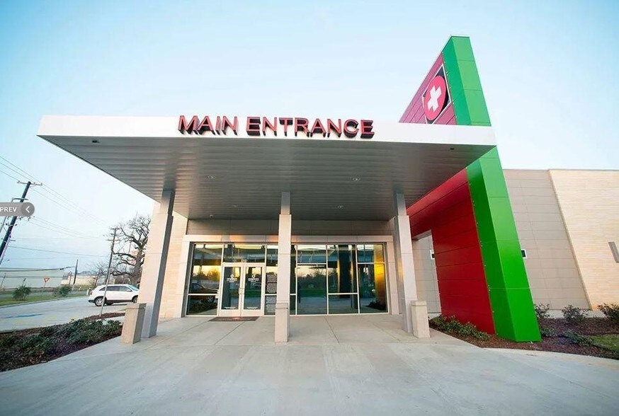 More Photos Of 101 S John Redditt Dr, Lufkin Medical For Sale