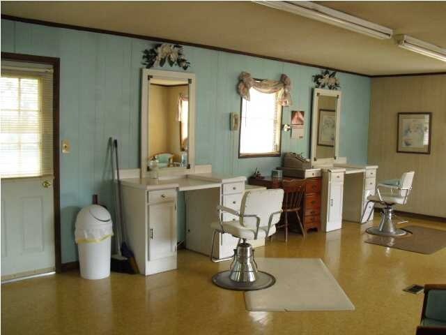 More Photos Of 5465 Highway 41, Jasper General Retail For Sale