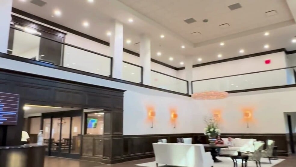 More Photos Of 2826 Ross Clark Cir, Dothan Medical For Lease