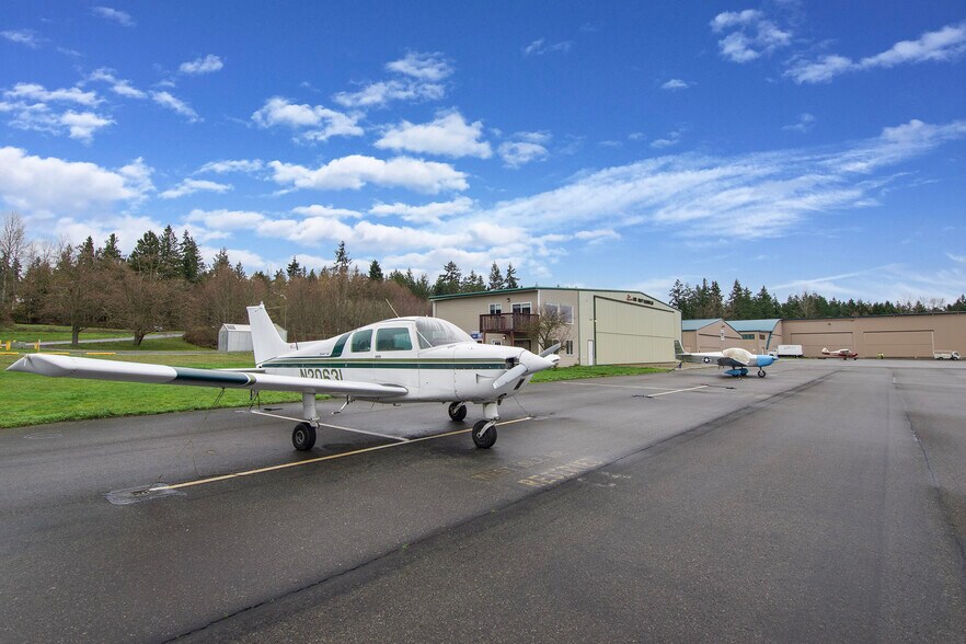 More Photos Of 191 Airport Rd, Port Townsend Airplane Hangar For Sale