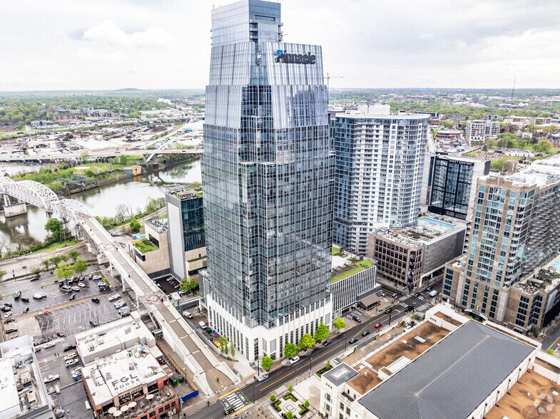 More Photos Of 150 3rd Ave S, Nashville Office For Lease