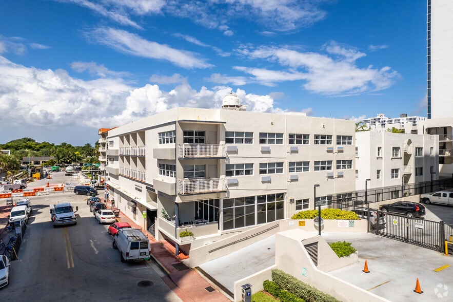 More Photos Of 2601 Collins Ave, Miami Beach Hotel For Sale