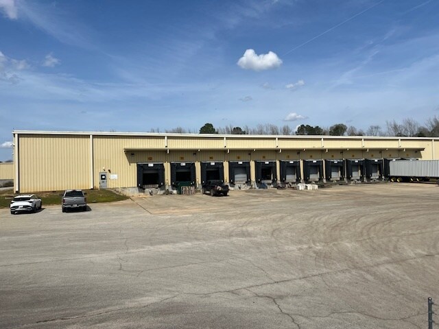 Primary Photo Of 823 E Broad St, Wrens Warehouse For Lease