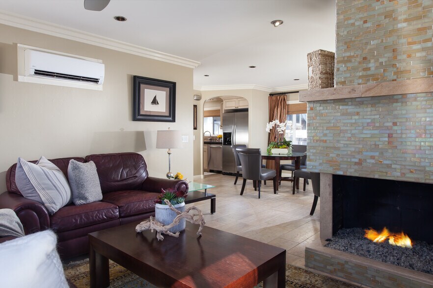 More Photos Of 150 Cress St, Laguna Beach Apartments For Sale