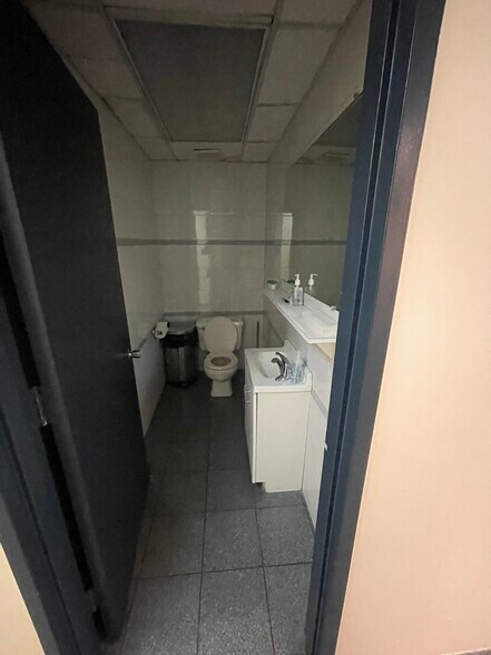 More Photos Of 314 W 14th St, New York Medical For Lease