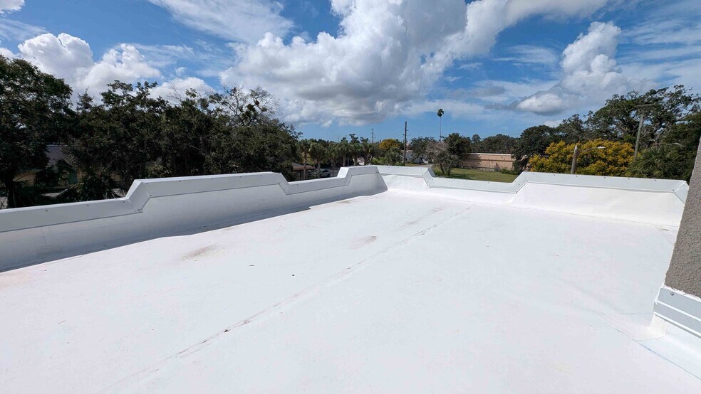 More Photos Of Near Downtown New Port Richey, New Port Richey Office For Sale