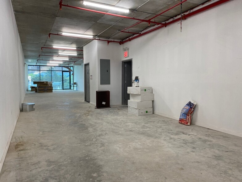 More Photos Of 61-10 182nd St, Fresh Meadows Storefront For Lease