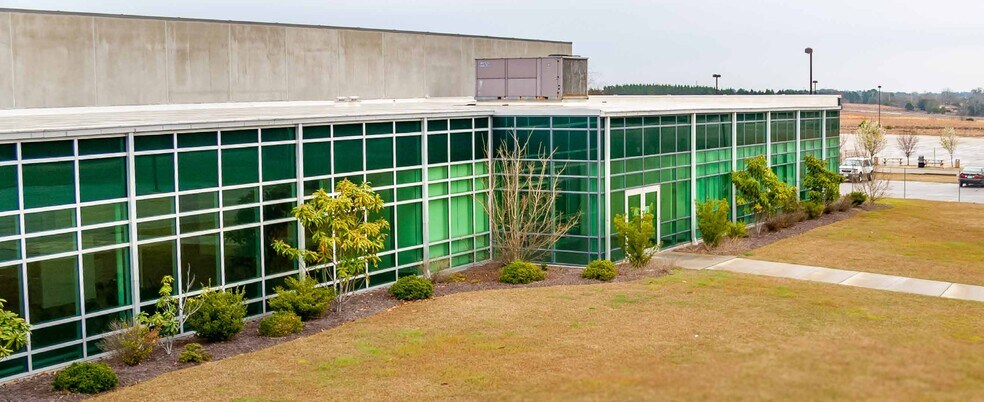 More Photos Of 1090 Joey Zorn Blvd, Barnwell Warehouse For Sale