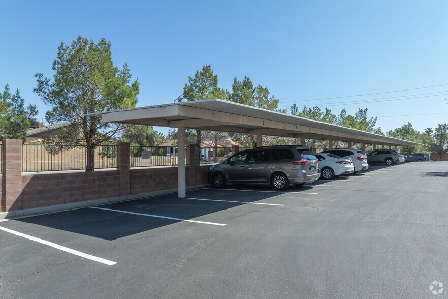 More Photos Of 5580 W Flamingo Rd, Las Vegas Medical For Sale