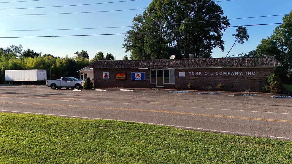 More Photos Of 1314 Old Highway 601, Mount Airy Office For Sale