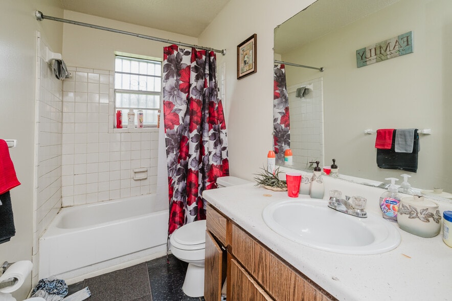 More Photos Of , Birmingham Multifamily For Sale