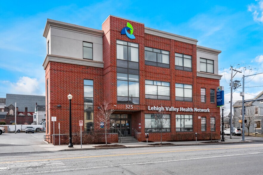 More Photos Of 325 W Broad St, Bethlehem Healthcare For Sale