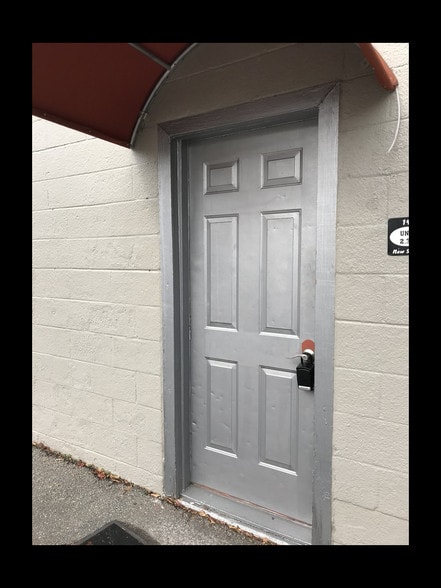 More Photos Of 141 New St, Decatur Manufacturing For Lease