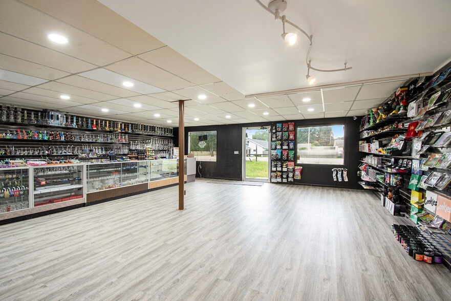 More Photos Of 1223 E Caro Rd, Caro Storefront For Sale