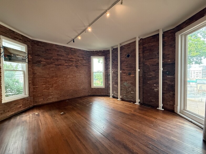 More Photos Of 509 3rd Ave S, Nashville Loft Creative Space For Lease