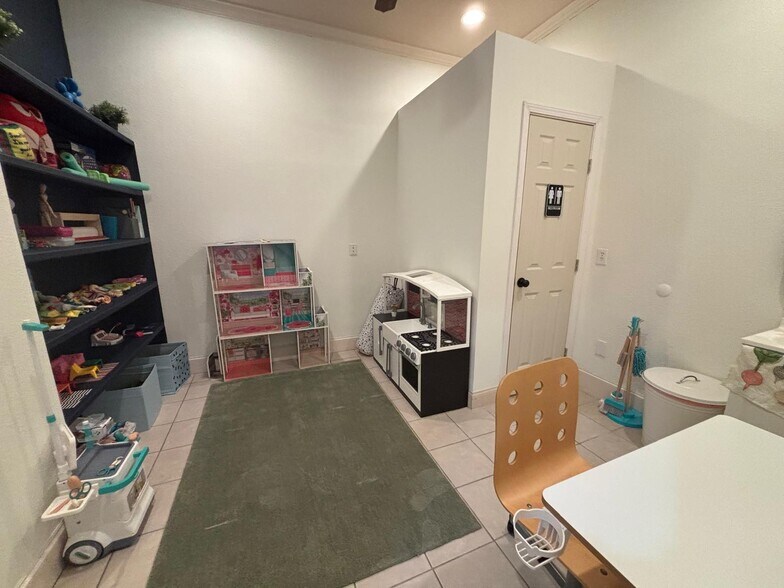 More Photos Of 1806 Snake River Rd, Katy Medical For Sale
