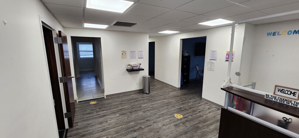 More Photos Of 868 Church St, Bohemia Office For Lease