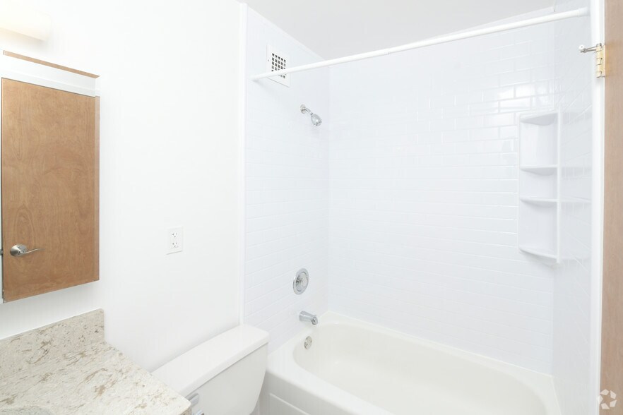 More Photos Of 1371 Beacon St, Brookline Apartments For Lease