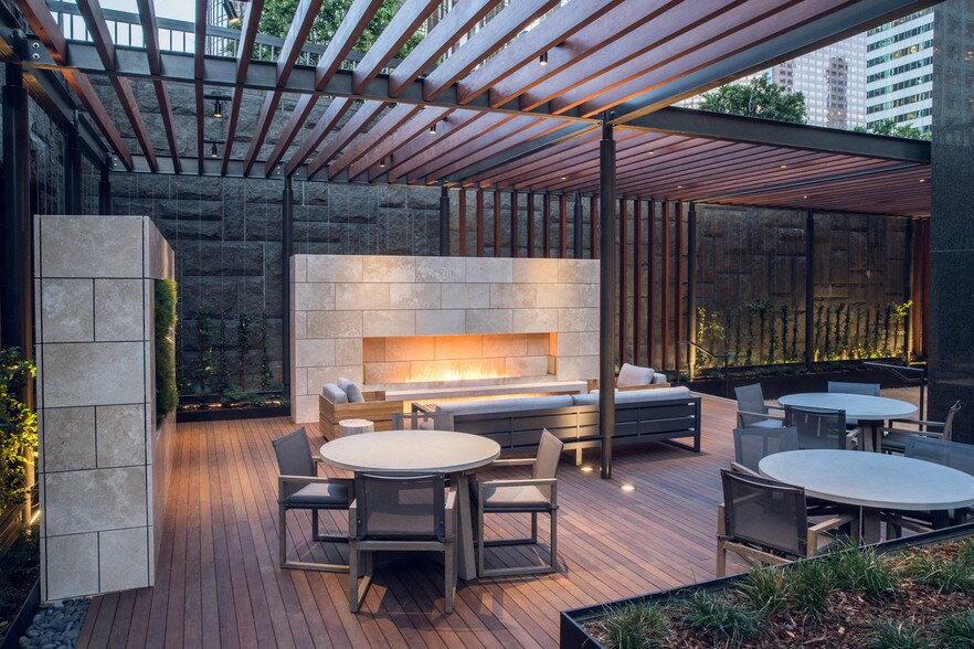More Photos Of 515 S Flower St, Los Angeles Unknown For Lease