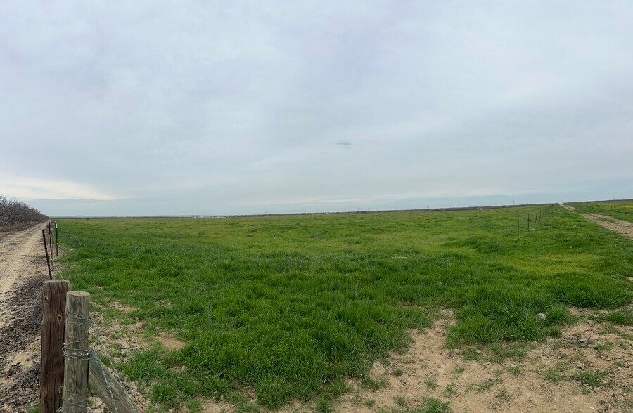 More Photos Of 12678 CA-33 hwy, Lost Hills Land For Sale