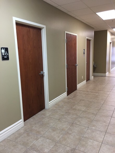 More Photos Of 1941 Frank Scott Pky, Shiloh Medical For Lease