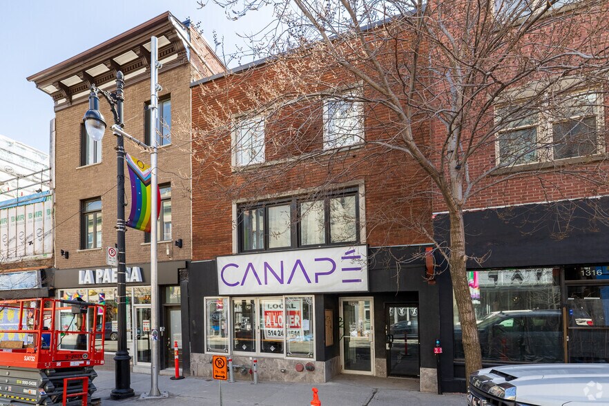 Primary Photo Of 1318-1320 Rue Sainte-Catherine E, Montréal Storefront Retail Residential For Lease