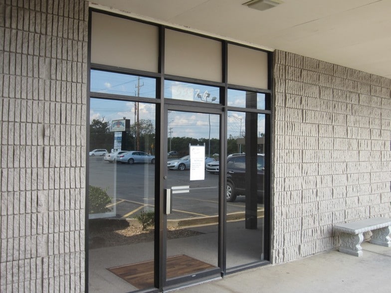 More Photos Of 5335-5337 S Campbell Ave, Springfield Office For Lease
