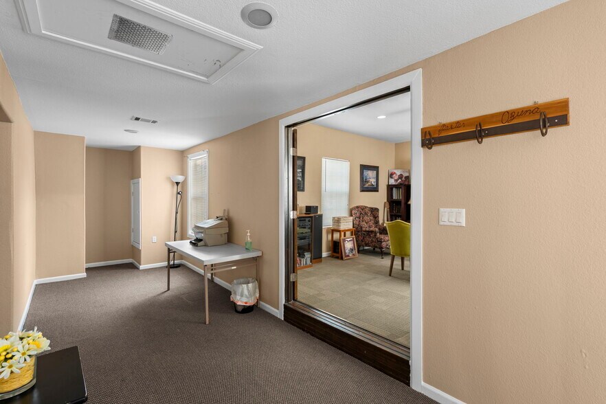 More Photos Of 11200 Thaxton Rd, Austin Religious Facility For Sale