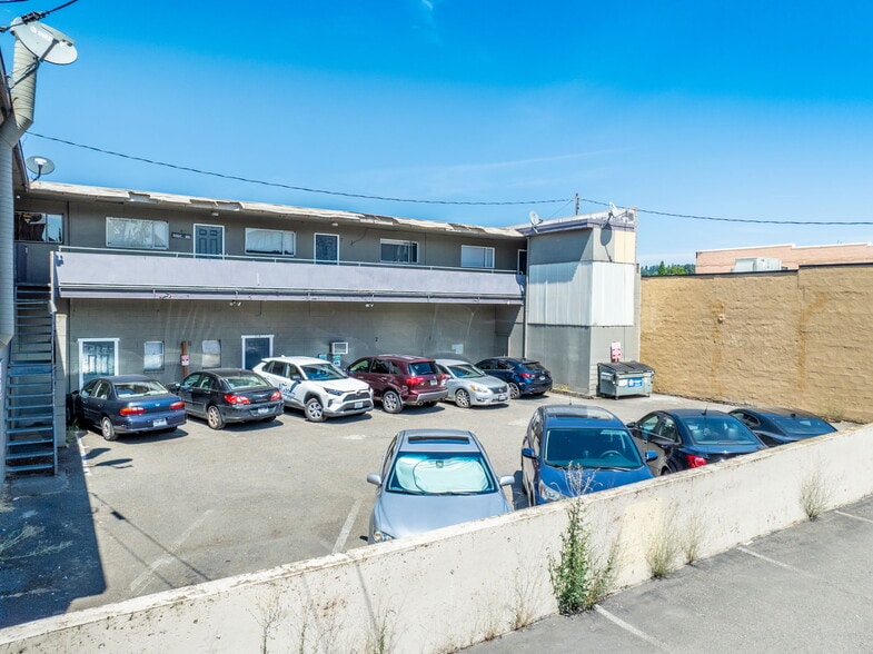 More Photos Of 412-418 W Meeker St, Kent Apartments For Sale