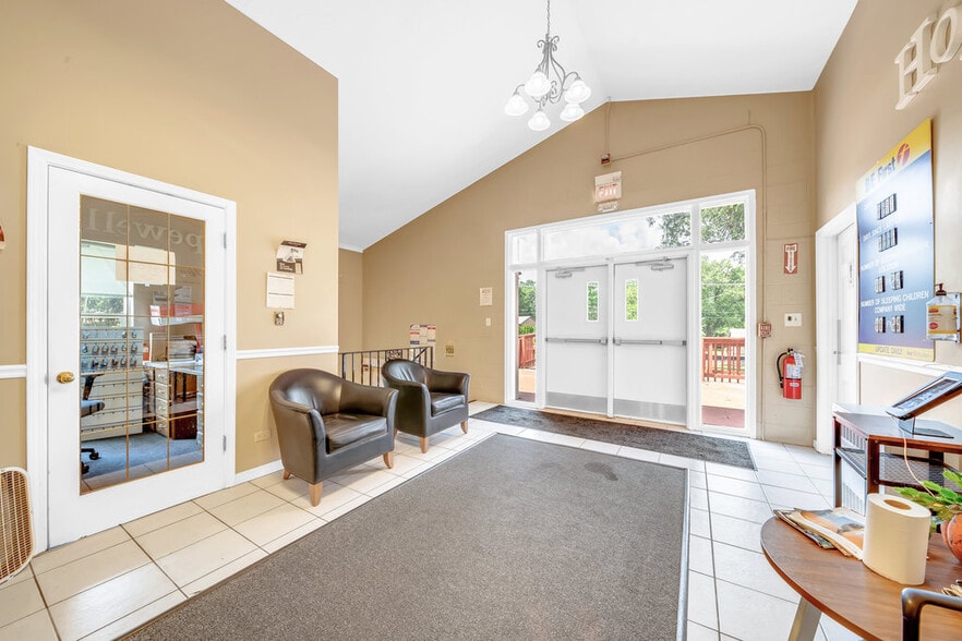 More Photos Of 1352 N Cedar Rd, New Lenox Religious Facility For Sale