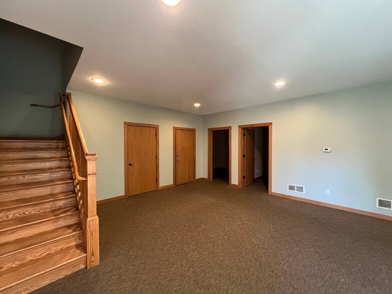 More Photos Of 1631 W 5th St, Eureka Flex For Sale