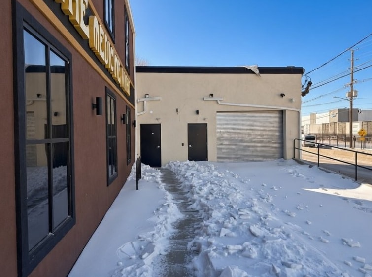 More Photos Of 660 Tonnele Ave, Jersey City Showroom For Lease