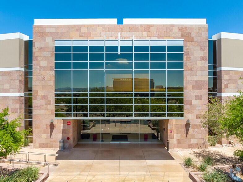 More Photos Of 1050 W Washington St, Tempe Office For Lease