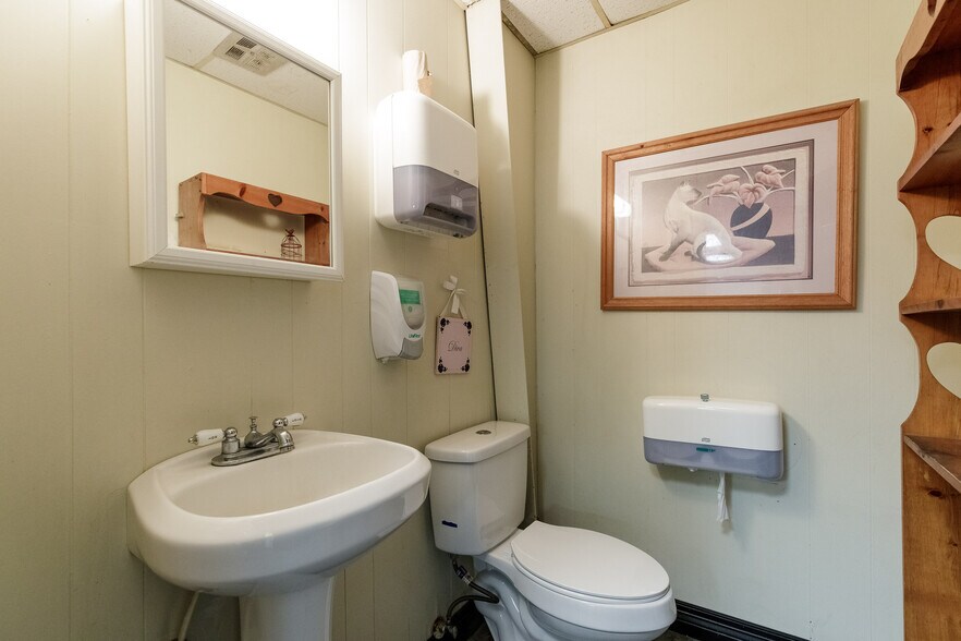 More Photos Of 3701 Apollo Rd, Corpus Christi Warehouse For Sale