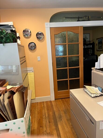 More Photos Of 137 Mt Rose St, Reno Office Residential For Lease